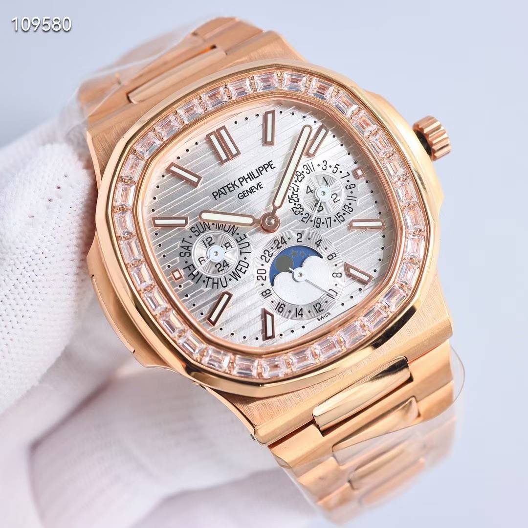 파텍필립 노틸러스 퍼페츄얼 캘린더 바게트다이아 18k 도금 자개 컬러 시계 워치